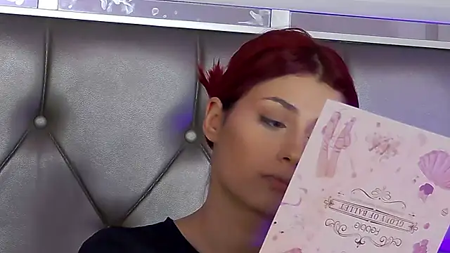 LunaHart online show from March 22, 2026, 1:01 pm