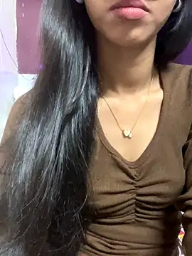 Snapshot of Desire_Zoya chatting on November 18, 2025, 6:22 pm Desire Zoya online show from November 18, 2025, 6:22 pm