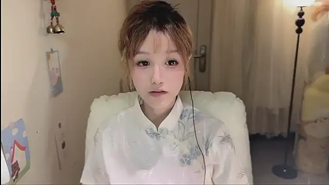 FuFu-puff online show from October 18, 2025, 12:07 pm