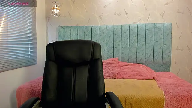 Snapshot of Saya_Amaretto1 chatting on February 1, 2026, 6:28 pm Saya Amaretto1 online show from February 1, 2026, 6:28 pm