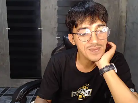 RowyCam online show from January 12, 2026, 11:28 am