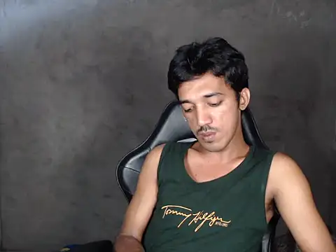 RowyCam online show from November 23, 2025, 6:45 am