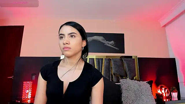 ScarletTorres online show from October 4, 2025, 3:02 pm