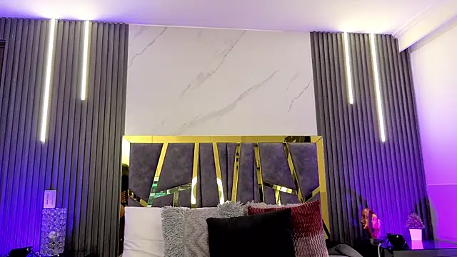 ScarletTorres online show from April 7, 2026, 7:26 pm