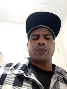 paulinhogostosinho online show from October 31, 2025, 10:49 pm