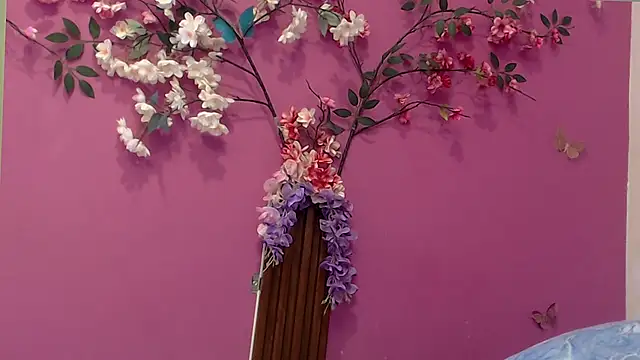 skinnybarbie022 online show from October 16, 2025, 1:47 am