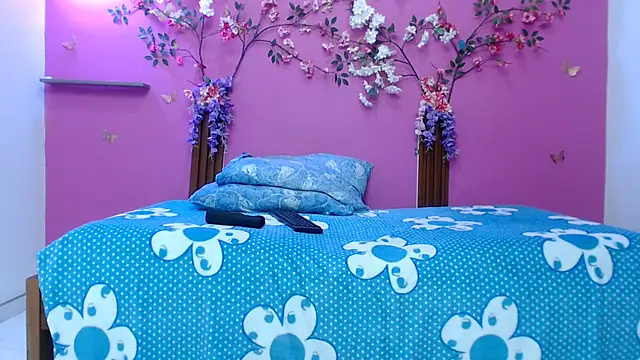 skinnybarbie022 online show from March 15, 2026, 12:17 am