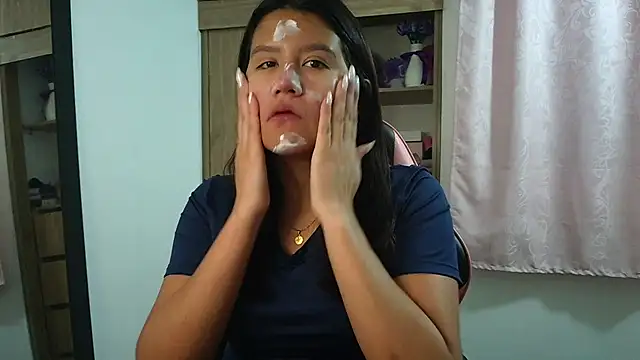 Oliviawatson1 online show from February 17, 2026, 12:13 pm