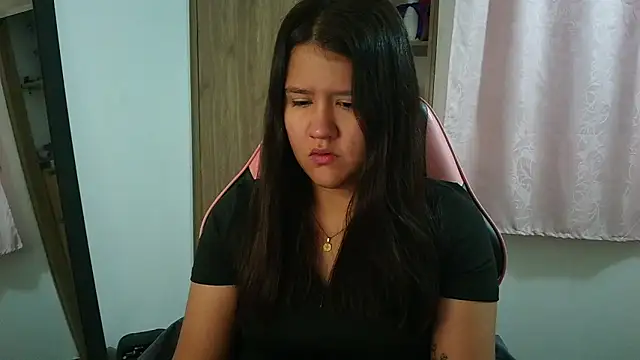 Oliviawatson1 online show from April 8, 2026, 12:28 pm