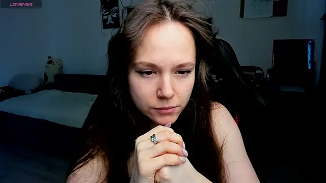 cute little ass online show from March 10, 2026, 4:05 am