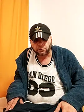 Snapshot of SmokedAlloy2 chatting on February 18, 2026, 2:31 am SmokedAlloy2 online show from February 18, 2026, 2:31 am