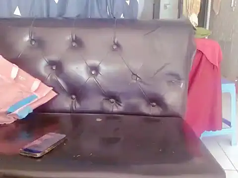 Alisa8x sexy online show from November 30, 2025, 3:18 am