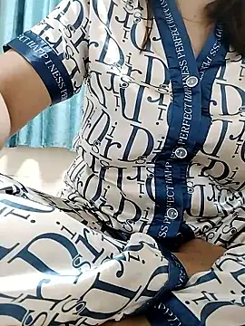 KateLyn08 online show from January 11, 2026, 1:01 am