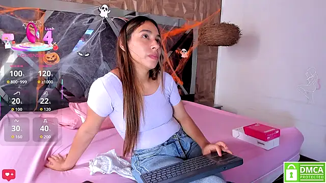 Snapshot of Selene__Lopez_ chatting on November 1, 2025, 8:25 pm Selene Lopez online show from November 1, 2025, 8:25 pm