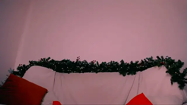 Charlotte Colinss online show from December 14, 2025, 4:29 am