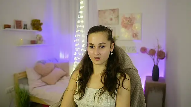 Annita Grey online show from October 14, 2025, 6:52 pm