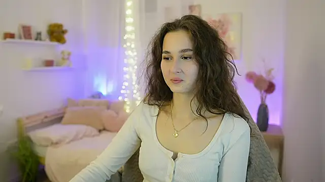 Annita Grey online show from December 15, 2025, 7:41 pm