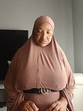 Sweetbxxx24 online show from July 17, 2026, 7:16 am
