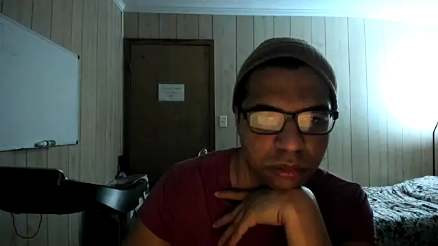 NaturalBeautyQueen online show from October 3, 2025, 12:03 am