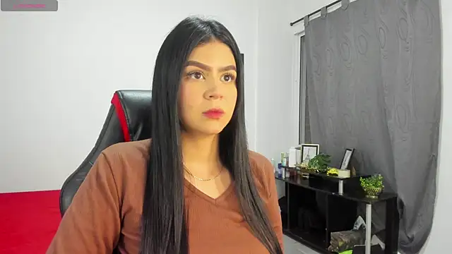 NicoleFletcher online show from November 25, 2025, 12:55 am