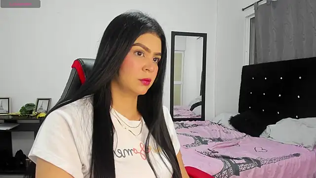 NicoleFletcher online show from November 14, 2025, 1:09 am