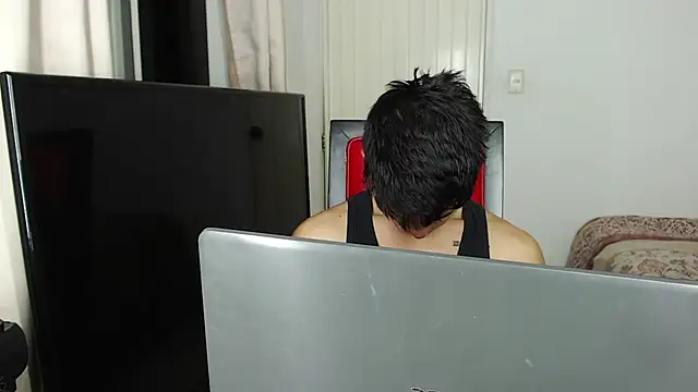 Alex mojica online show from November 1, 2025, 7:13 am