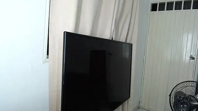 Alex mojica online show from October 4, 2025, 5:53 am