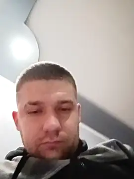 Mumuska online show from November 17, 2025, 4:44 pm