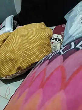 Mumuska online show from November 3, 2025, 5:27 pm