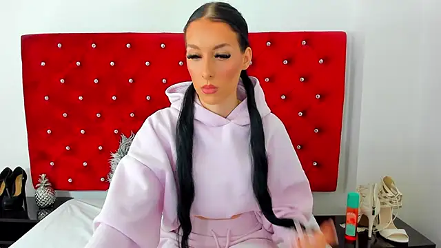 PleasureJasmine online show from October 19, 2025, 8:17 am