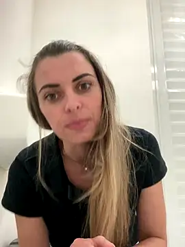 SweetGraciosa online show from September 18, 2025, 8:12 pm