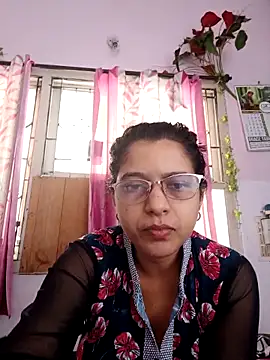 Snapshot of thanusi_2 chatting on October 15, 2025, 6:54 am thanusi 2 online show from October 15, 2025, 6:54 am