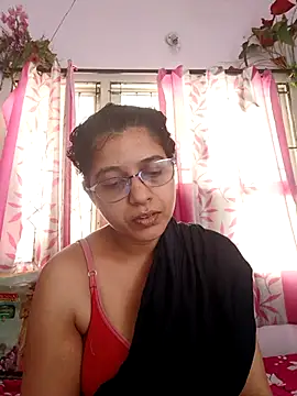 Snapshot of thanusi_2 chatting on October 9, 2025, 6:47 am thanusi 2 online show from October 9, 2025, 6:47 am