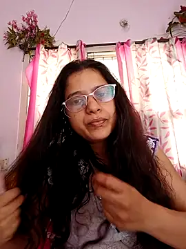 Snapshot of thanusi_2 chatting on October 2, 2025, 7:45 am thanusi 2 online show from October 2, 2025, 7:45 am