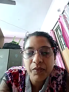 Snapshot of thanusi_2 chatting on October 28, 2025, 4:06 pm thanusi 2 online show from October 28, 2025, 4:06 pm