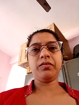 Snapshot of thanusi_2 chatting on November 13, 2025, 6:39 am thanusi 2 online show from November 13, 2025, 6:39 am