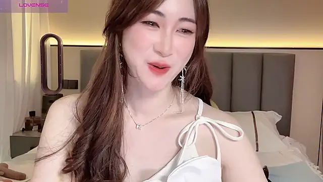 wuyueaini online show from August 7, 2026, 6:30 am