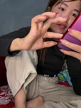 Snapshot of Sunny_lotus chatting on February 13, 2026, 5:07 am Sunny lotus online show from February 13, 2026, 5:07 am