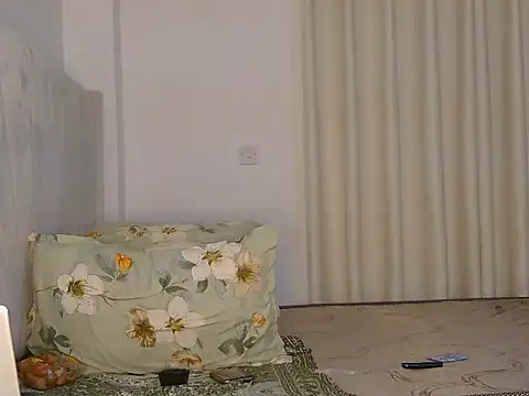 Snapshot of TinaFavourite chatting on October 31, 2025, 9:32 pm TinaFavourite online show from October 31, 2025, 9:32 pm