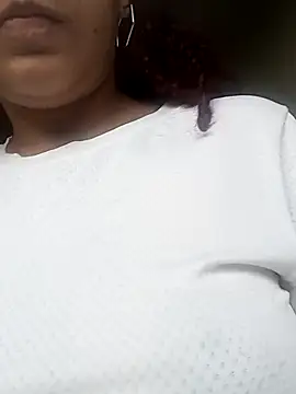 Snapshot of Daila_Lucia chatting on October 12, 2025, 1:23 pm Daila Lucia online show from October 12, 2025, 1:23 pm