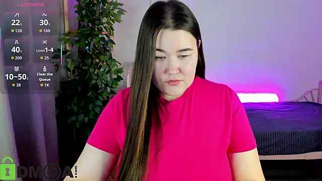 Tara Torres online show from December 2, 2025, 8:05 am