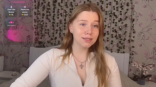  influensii  online show from October 16, 2025, 5:05 am