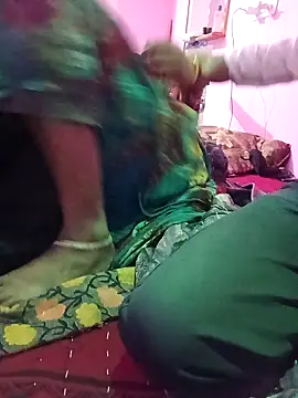 Snapshot of Sonabhabhi96 chatting on October 18, 2025, 6:54 pm Sonabhabhi96 online show from October 18, 2025, 6:54 pm