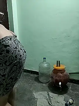 Vaani Actress online show from September 14, 2025, 3:51 am