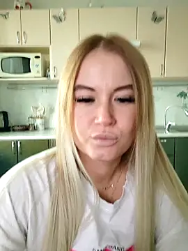 LikaFoxie online show from September 29, 2025, 4:52 am