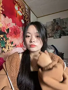 Julia-Elsa online show from October 22, 2025, 4:01 am