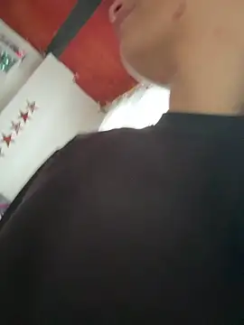 LiaCollings online show from February 16, 2026, 11:53 am