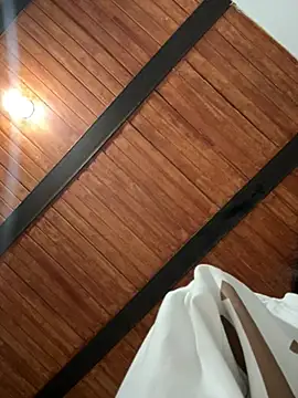 LiaCollings online show from January 17, 2026, 12:31 pm