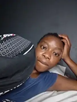 sexyhotchic93 online show from October 27, 2025, 11:16 pm