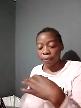 sexyhotchic93 online show from October 29, 2025, 10:09 pm